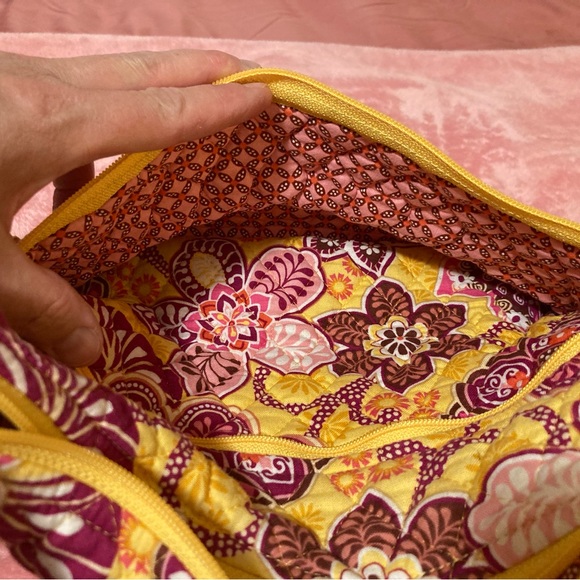 Vera Bradley Bag in Bali Gold - Picture 4 of 8